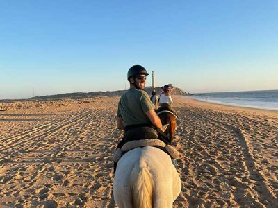 Paseo-a-caballo-por-faro-de-trafalgar-3